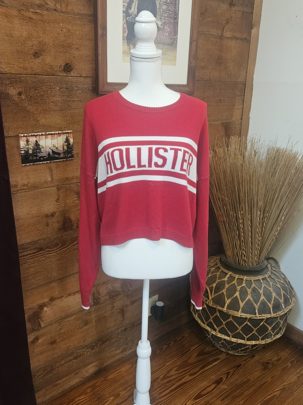 Hollister Women's Red Cropped Logo Sweater